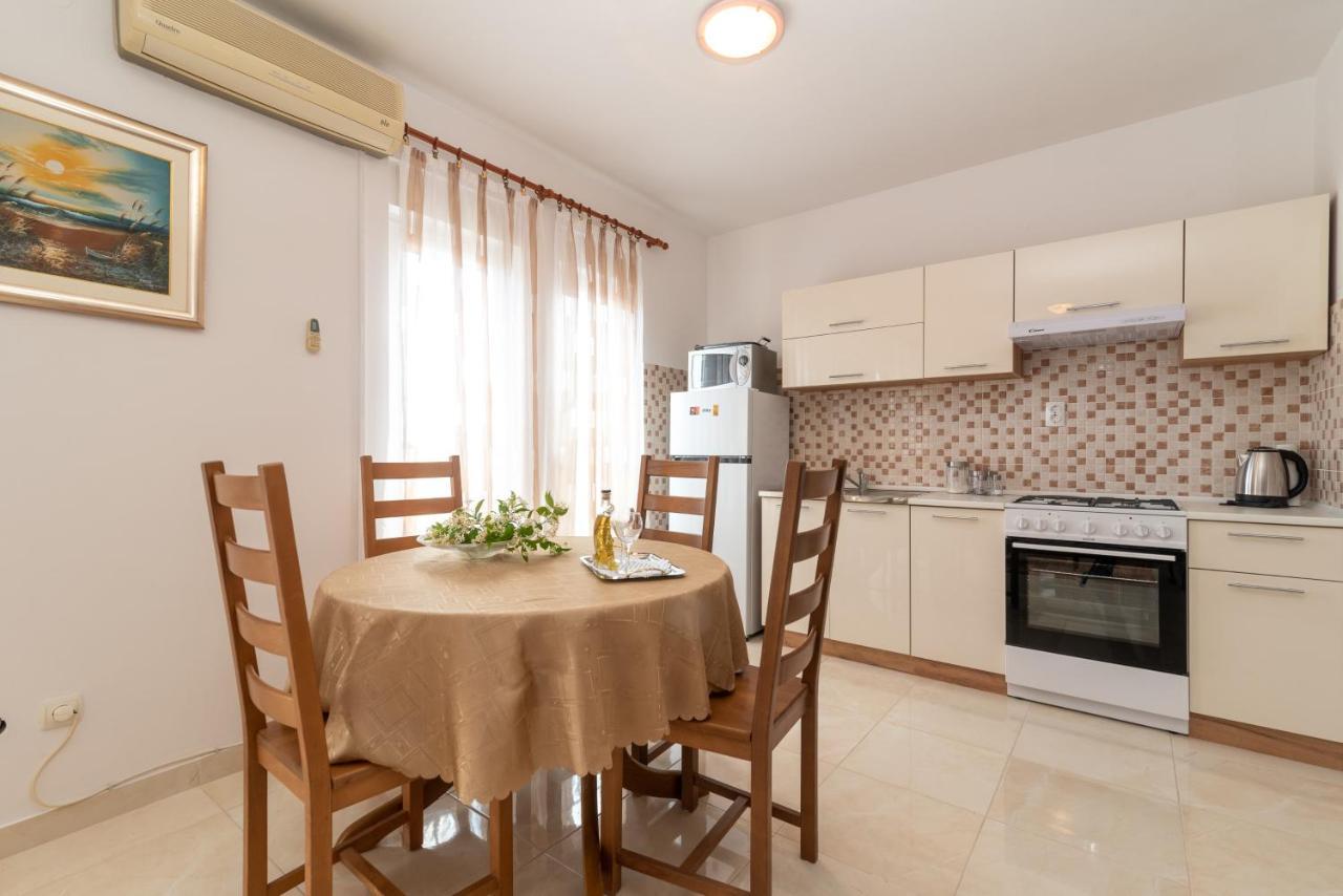 Apartman Dildo Apartment Trogir Ngoại thất bức ảnh